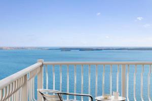 Brickell Apartments with Oceanview, Miami