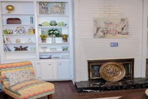 The Regal Courtyard Retreat 5 Min to ASU Guest house, Montgomery