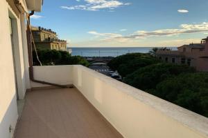 Casa Bianca 5 - confortevole in centro a, Moneglia