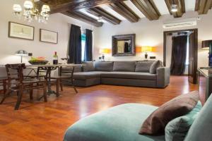 Stay U-nique Apartments Carretes, Barcelona
