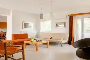 Villa Vakirli, Sfakaki