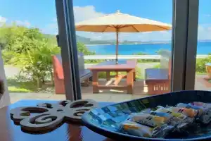 Papillon パピヨン 瀬底島オーシャンビューゲストハウス Guest house, Motobu