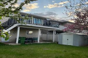 Citadel hill cr community! Guest house, Calgary