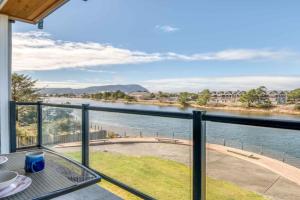 Rivers Edge at Bridgeport Guest house, Seaside