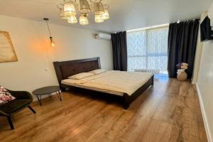 Dizaynerskiy remont&tsentr& VIP, ELEKTROZAPRAVKA na teritoriyi budinku Apartments, Rivne