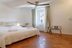 Charme Centro Storico Apartments, Siena