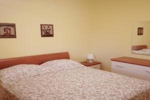 Elena Rooms, Campobasso