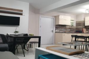 New The Twins Two-Bedroom, Apt 5 at 15 Tsani Ginchev Street, floor 3, Varna