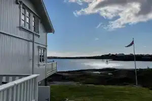 Nordlandshus ved havet på, Lofoten Guest house, Reine