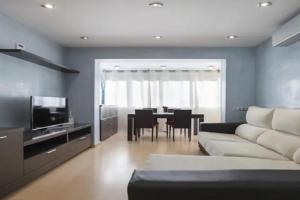 Apartamento Playa con Piscina y 2 habitaciones, Castelldefels