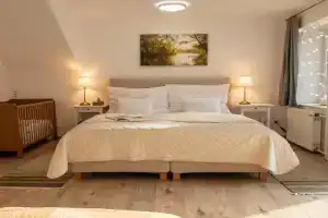 Marilla Apartman, Tata