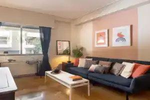Marina Zeas apartment by the sea, Athens
