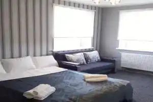 Apartments Central Town Mistechko Tsentralne z vlasnim parkingom ta dokumentami na prozhivannya, Ivano-Frankivsk
