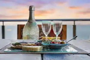 ZEN POINT PENTHOUSE 3-BR Executive W/front Retreat, Darwin