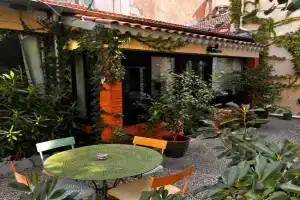 VILLA RENEE, Valence