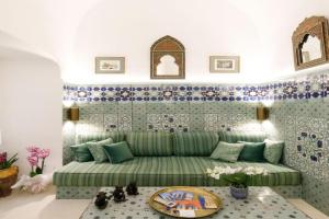 Qasar Luxury Suite - in Capri's Piazzetta Apartments, Capri Village