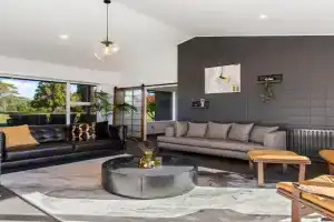 Above Par Golf Course Villa with Hot Tub 4bd3bth, Rotorua