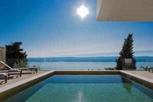 Villa Gust, sea view, pool, jacuzzi, sauna, cinema, Tice