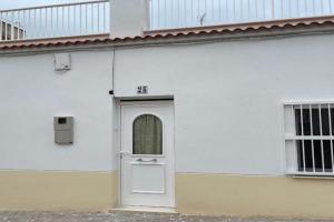 Lleida 25, casa a planta baixa amb àmplia terrassa equipada amb barbacoa, Sant Carles de la Rapita
