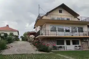 Gecse-Villa, Sarospatak