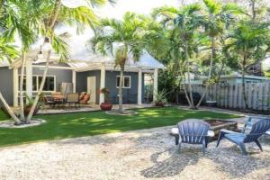 Peacock Villa 2 by PMI, Fort Lauderdale