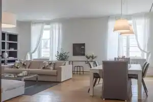 Palazzo Tergesteo Tirabora Suite Apartments, Trieste