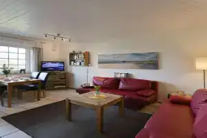 Haus Fregatte Ferienwohnung 1 Apartments, Wangerooge