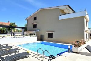 Apartments Zrinka, Omisalj
