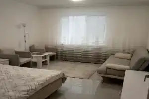 Modern fresh-new appartment near the park Sofievka Apartments, Uman'