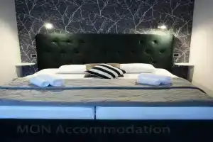 MON Accommodation free parking Guest house, Nis