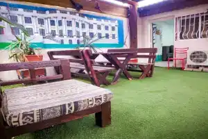 הבית הלבן של נתן Hostel