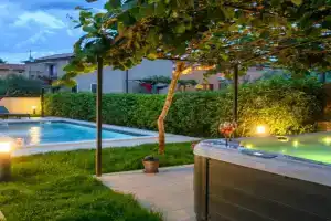 2 Bedroom Cozy Home In, Krnica