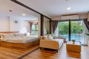 Cicada Huahin Pool Access by PP ห้องสวยติดสระ Apartments, Hua Hin