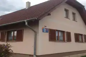 Gerti Haus Apartments, Buk