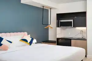 Clouds Lofts - Quartier Latin Apart-hotel, Montreal