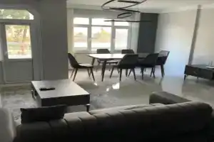 Luxury Z-Apart Family Homes 2 Bedrooms WIFI near Metro, Istanbul