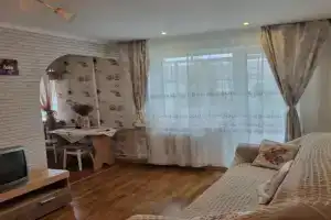 2komnatnye apartamenty standart na fontane, Kremenchuk