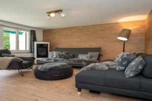 AAA Chalet Allegra RoJo with Mountain view, Scuol