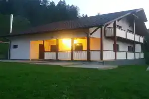 Andrhouse, Verkhovyna