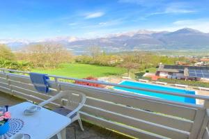 Bellavista II Panorama Ferienwohnung mit Pool OG DG Apartments, Colico