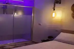 Suite dream room, Turi