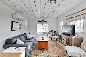 Long Point Getaway Apartments, Provincetown