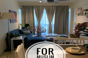 Port Dickson Glory Beach Resort Apartment 5pax 3BR - FREE WIFI, Port Dickson