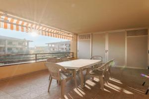 Sunflower Apartment - trilocale con piscina, terrazza e wifi, Sirmione