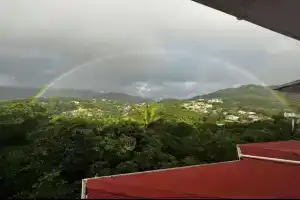Mountain Apartments, Glacis