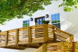 Spacious Carriage House with Park Views Near Frankfort Ave & Downtown, Louisville