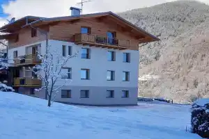 Casa Penasa Appartamento 1, Commezzadura