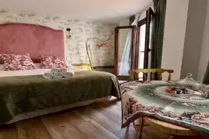 ATENEO Suites con cocina en el casco histórico, Cuenca