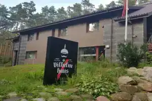 Vilhelmhaus Hotel, Dedeliskes