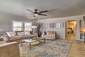 Game Room and Putting Green Home!, Reno